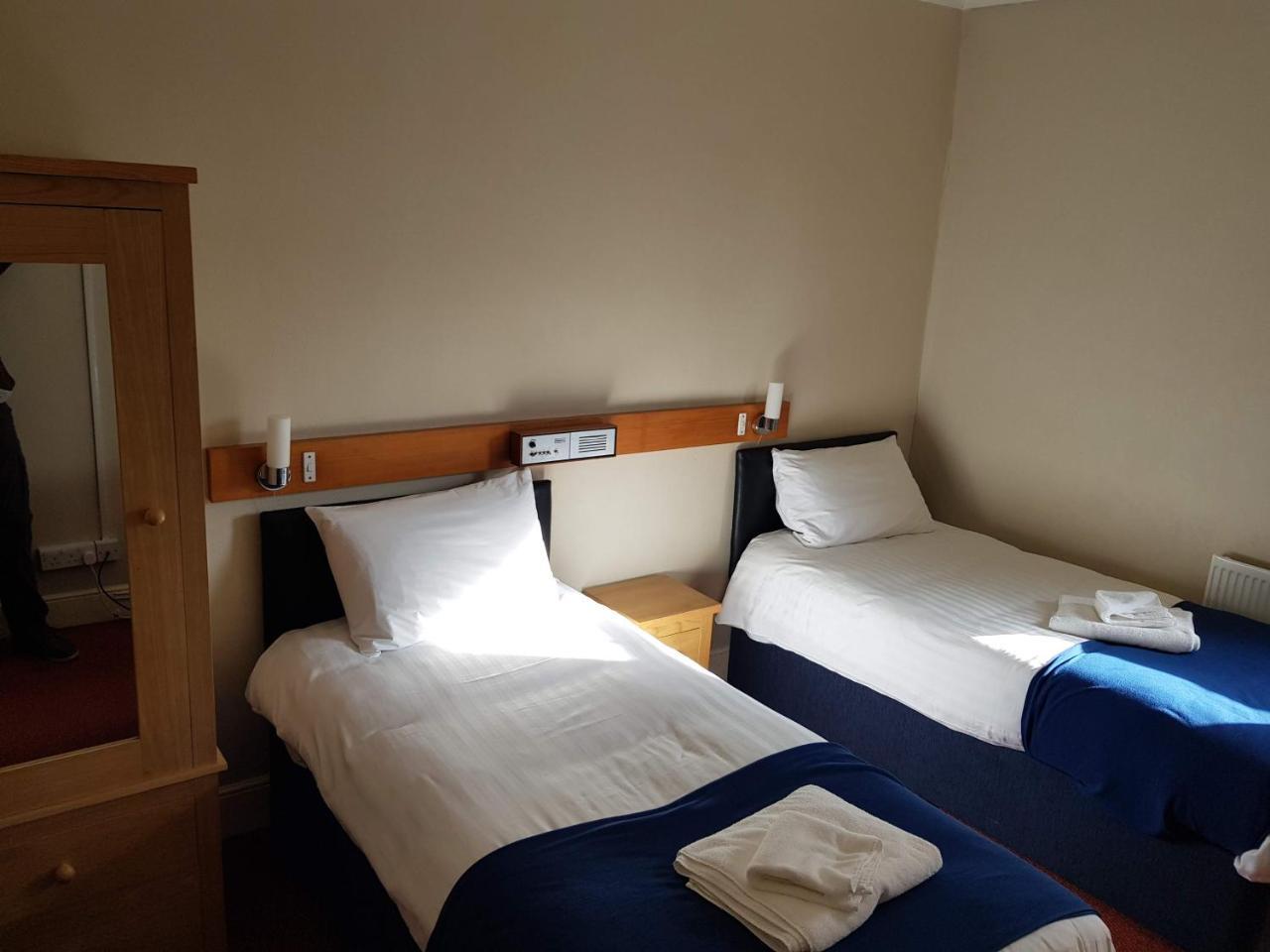 Newark Hotel Пітерборо Екстер'єр фото